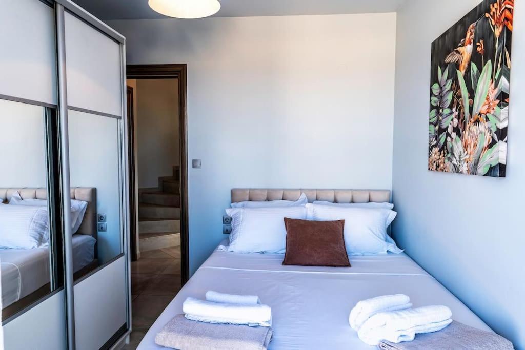 Zefyros Suite , Seafront retreat ! Pánormos Exterior foto